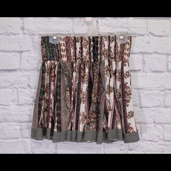 Anthropologie Dresses & Skirts - Anthropologie Raga • skirt